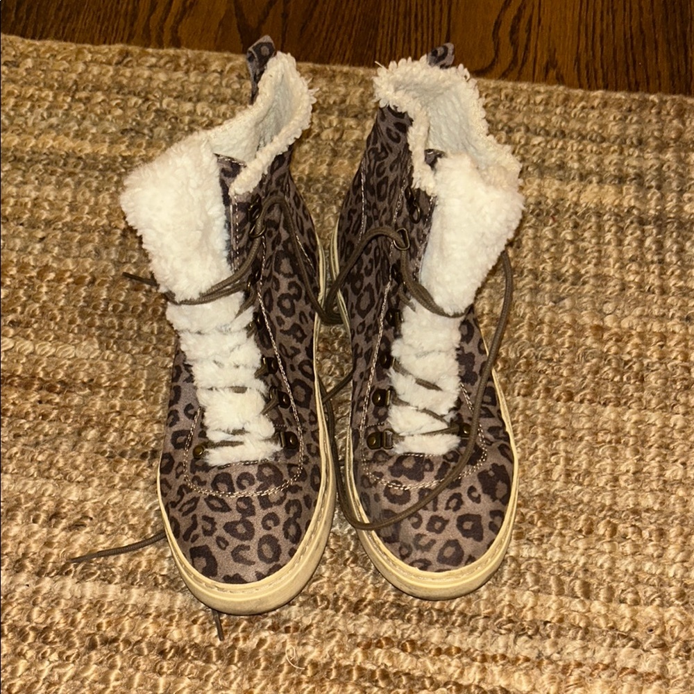Billabong Leopard Print High-Top Sneakers